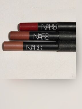 Lot 3 - NARS Velvet Matte Lip Pencils - Cruella Red Bahama Brown Bettina Nude
